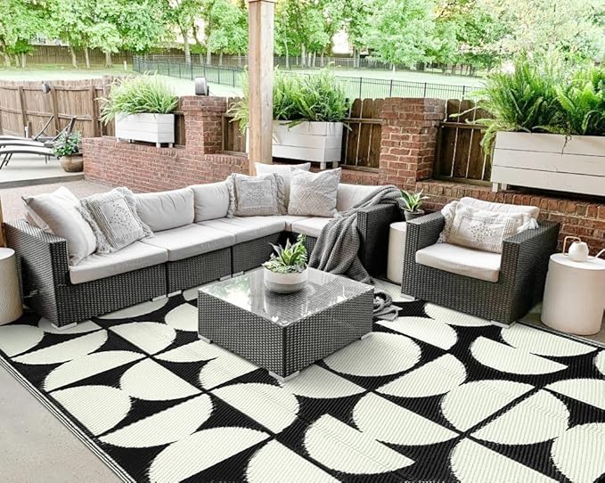 Wonnitar 8x10 Outdoor Rug, Large Waterproof Reversible Outdoor Patio Area Rug, Indoor/Outdoor Plastic Straw Portable Camping Rug for Outside RV Balcony Garden Deck (Black & White,8'x10')
