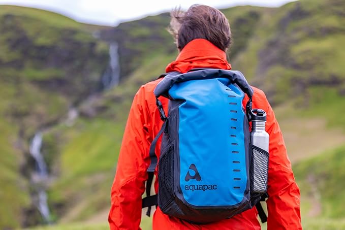 Aquapac Heavyweight 28L Waterproof Toccoa Backpack, UK Made, Travel Essential, 5 Year Warranty, Hiking, Mountain Biking