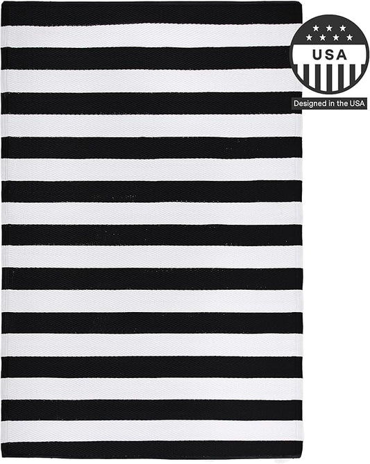 FH Home Outdoor Rug - Waterproof, Fade Resistant, Reversible - Premium Recycled Plastic - Striped - Patio, Deck, Porch, Balcony, Laundry Room - Brittany Stripe - Black & White Crease Free - 4 x 6 ft