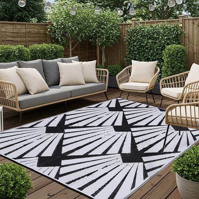 Outdoor Rug for Patio, 5x8 Ft Reversible Outdoor Plastic Straw Rug Waterproof Foldable Camping Mat with Uv Protection, Quick-Dry Straw Patio Carpet for Deck Rv Porch Backyard - Black&White