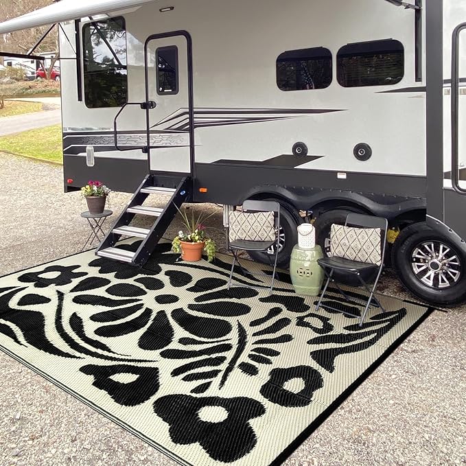 Wonnitar 6x9 Outdoor Rug, Waterproof Plastic Straw RV Outdoor Rugs, Reversible Large Portable RV Camping Rugs, Outsided Abstract Flower Patios Area Rug for Deck Backyard Balcony (Black & White, 6'x9')