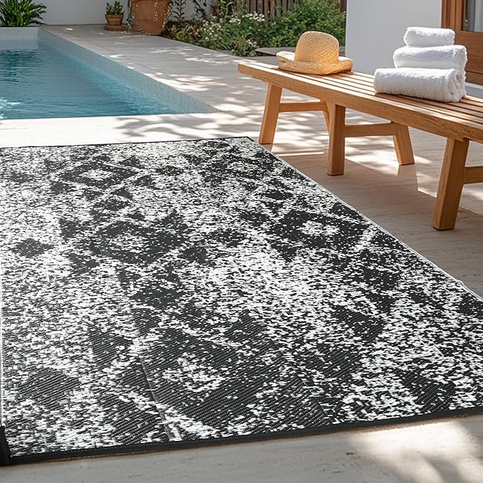 Waterproof Outdoor Rug 4x6 ft, Reversible Plastic Straw Rug, Easy to Clean Patio Rug, Portable Carpet for Patio, RV, Deck, Balcony, Backyard, Picnic, Beach, Mosaic, Gray