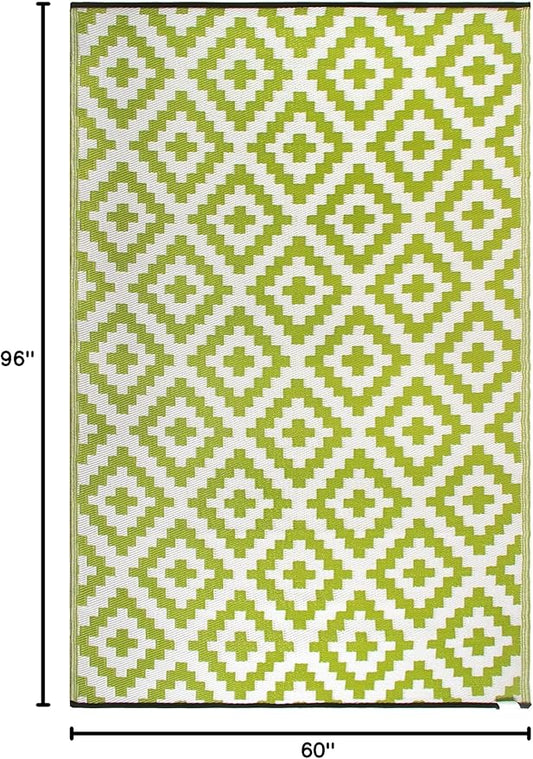 FH Home Outdoor Rug - Waterproof, Fade Resistant, Reversible - Premium Recycled Plastic - Geometric - Patio, Porch, Deck, Balcony - Aztec - Green & White Crease Free - 5 x 8 ft