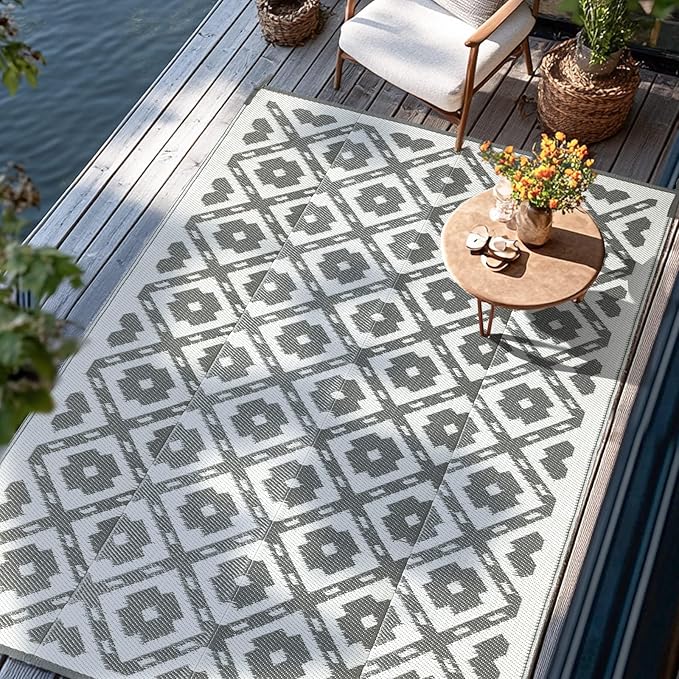 Waterproof Outdoor Rug 5x8 ft, Reversible Plastic Straw Rug, Easy to Clean Patio Rug, Portable Carpet for Patio, RV, Deck, Balcony, Backyard, Picnic, Beach, Square Dashed, Gray