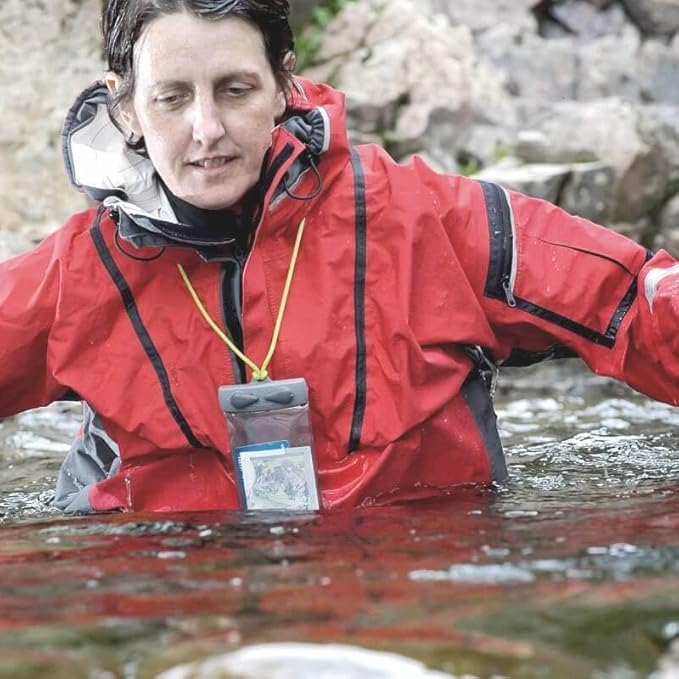 Aquapac KEYMASTER Red – Protect and Carry Keys, Cards and Small Valuables up to 10m or 30 feet