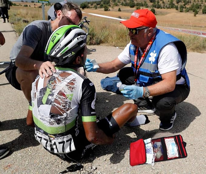Aoutacc Nylon First Aid Empty Kit,Compact and Lightweight First Aid Bag for Emergency at Home, Office, Car, Outdoors, Boat, Camping, Hiking(Bag Only) (2 Pack Red Foldable)
