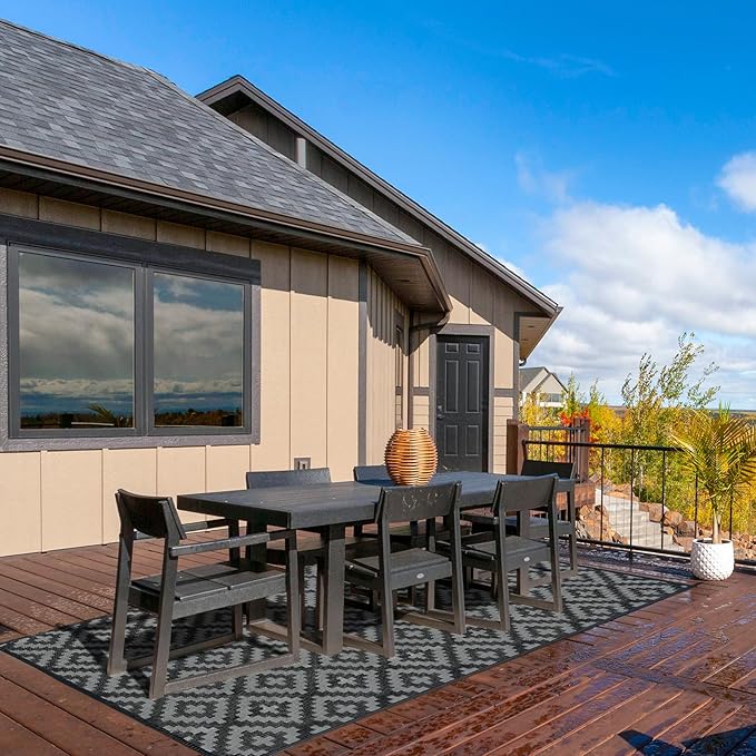 Outdoor Patio Plastic Straw Rug - 4'x6' Outdoor Camping Rug Waterproof Reversible, Area Carpet Patios Clearance RV, Outside Porch Balcony Deck for Camper, Black & Grey