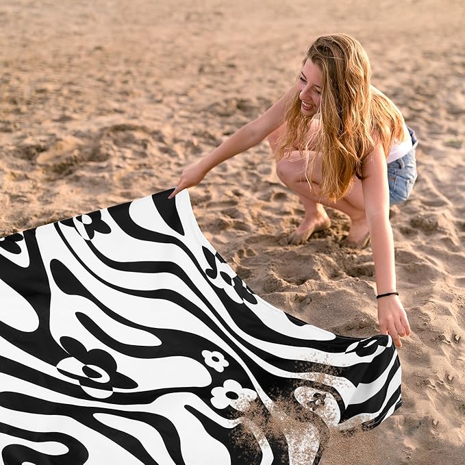 Black Beach Blanket Waterproof Sandproof, 78”x 86” Large Beach Mat for 4-6 Adults, Polyester Lightweight Compact Sandfree Outdoor Picnic Blankets with 4 Stakes & Pockets for Travel, Camping, Hiking