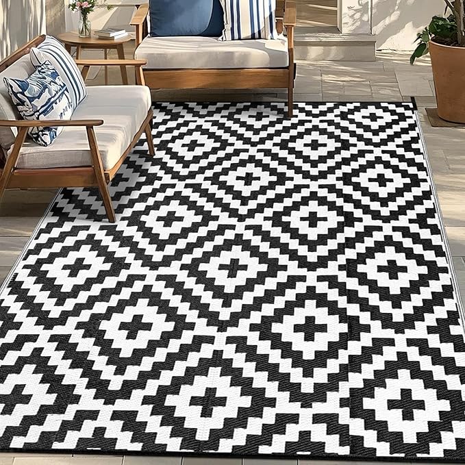 Outdoor Patio Plastic Straw Rug - 5'x8' Outdoor Camping Rug Waterproof Reversible, Area Carpet Patios Clearance RV, Outside Porch Balcony Deck for Camper, Black & White