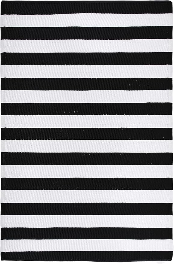FH Home Outdoor Rug - Waterproof, Fade Resistant, Reversible - Premium Recycled Plastic - Striped - Porch, Deck, Balcony, Mudroom, Laundry Room, Patio - Brittany - Black & White Crease Free - 3 x 5 ft
