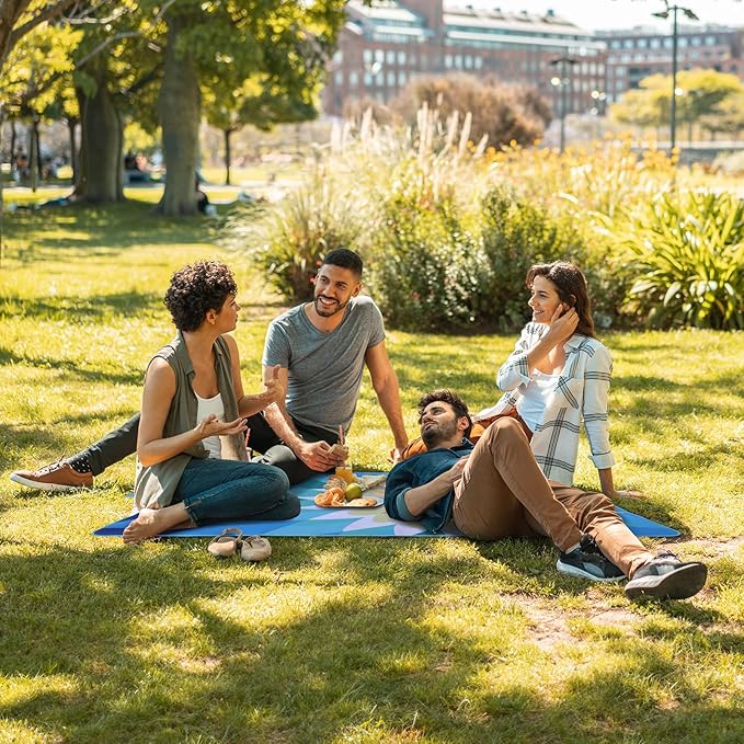 scuddles Picnic Blankets Dual Layers Picnic Blanket Outdoor Water-Resistant Handy Mat Tote Spring Summer Camping Blanket Great for The Beach