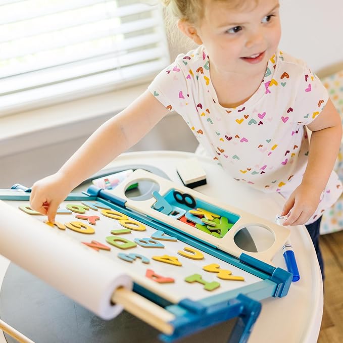 Melissa & Doug Deluxe Double-Sided Tabletop Easel (Arts & Crafts, 42 Pieces, 17.5” H x 20.75” W x 2.75” L, Great Gift for Girls and Boys - Best for 3, 4, 5 Year Olds and Up),Gold