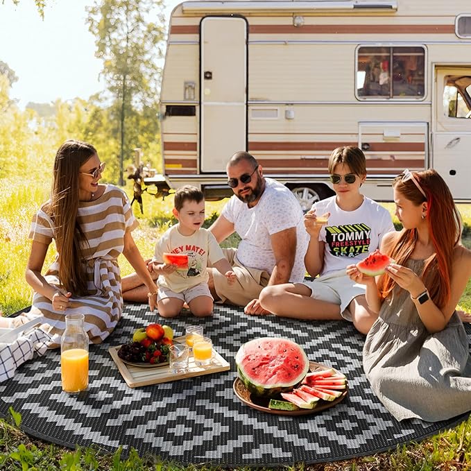 GENIMO 10' Round Outdoor Rug for Patios Clearance, Reversible Plastic Straw Rugs, RV Camping Mat for Camper, Balcony, Backyard, Picnic, Deck, Black & Gray