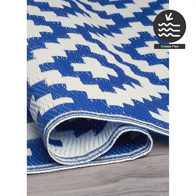 FH Home Outdoor Rug - Waterproof, Fade Resistant, Reversible - Premium Recycled Plastic - Geometric - Patio, Porch, Deck, Balcony - Aztec - Blue & White Crease Free - 5 x 8 ft
