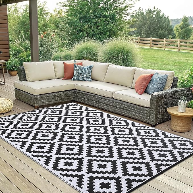 Smiry Waterproof Outdoor Rug 6x9 ft, Reversible Plastic Straw Patio Camping Rugs, Outdoor Indoor RV Mat Carpet for Patio, Outside Entry, Backyard, Deck, Bench, Picnic, Camper, Black & White