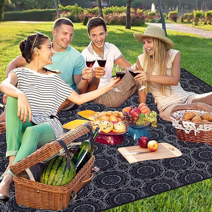 Extra Large Picnic Blankets Waterproof Foldable (60 "x 80") Beach Blanket Waterproof Sandproof,3-Layer Thicking Mat Outdoor Packable Camping Blanket