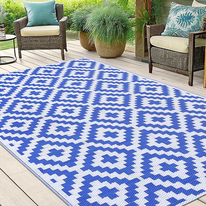 Smiry Waterproof Outdoor Rug 5x8 ft, Reversible Plastic Straw Patio Camping Rugs, Outdoor Indoor RV Mat Carpet for Patio, Outside Entry, Backyard, Deck, Bench, Picnic, Camper, White & Blue
