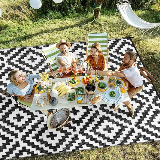 Outdoor Patio Plastic Straw Rug - 4'x6' Outdoor Camping Rug Waterproof Reversible, Area Carpet Patios Clearance RV, Outside Porch Balcony Deck for Camper, Black & White