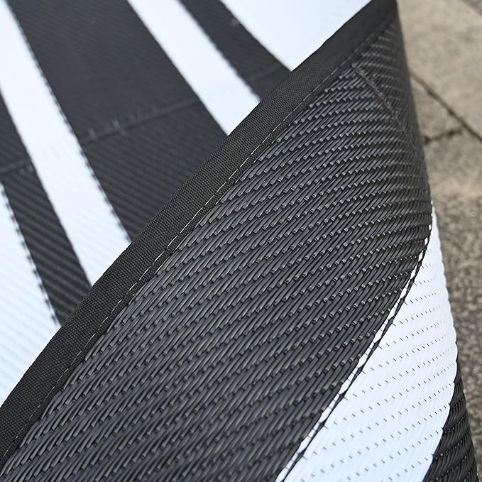 RURALITY Outdoor Rugs 6x9 Waterproof for Patios Clearance,Plastic Straw Mats for Backyard,Porch,Deck,Balcony,Reversible,Black and White