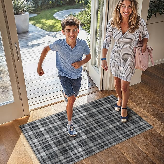 GENIMO Indoor Outdoor Area Rug 2.3'x3.6', Waterproof Non Shedding Front Door Mat, Easy Cleaning, Geometric Carpet for Patio, Porch, Entryway, Living Room, Balcony, Entrance, Bedroom, Black