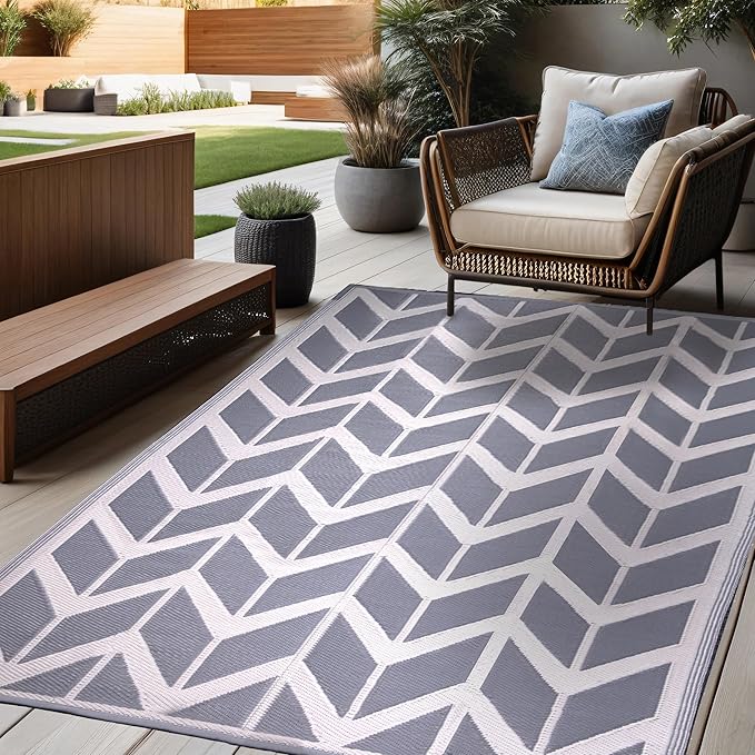 RURALITY Outdoor Rugs 5x8 Waterproof for Patios Clearance,Plastic Straw Mats for Backyard,Porch,Deck,Balcony,Reversible,Arrows Pattern