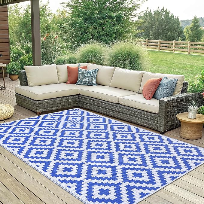 Smiry Waterproof Outdoor Rug 6x9 ft, Reversible Plastic Straw Patio Camping Rugs, Outdoor Indoor RV Mat Carpet for Patio, Outside Entry, Backyard, Deck, Bench, Picnic, Camper, White & Blue
