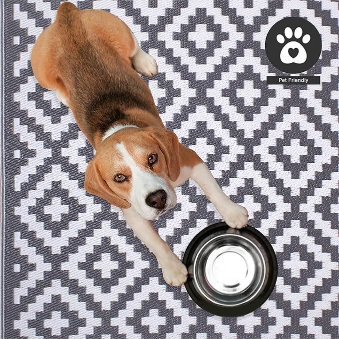 FH Home Outdoor Rug - Waterproof, Fade Resistant, Reversible - Premium Recycled Plastic - Geometric - Porch, Deck, Balcony, Mudroom, Laundry Room, Patio - Aztec - Gray & White Crease Free - 3 x 5 ft