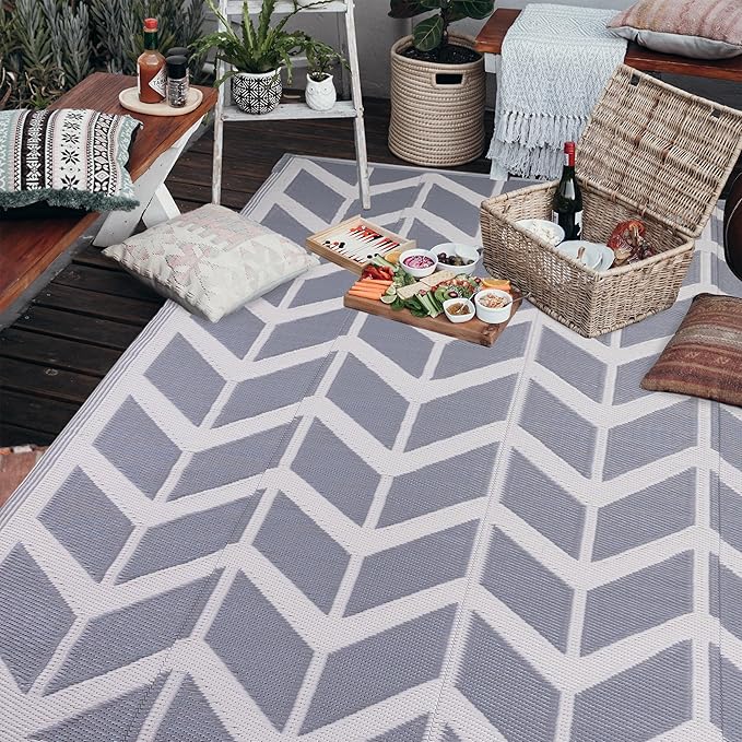 RURALITY Outdoor Rugs 5x8 Waterproof for Patios Clearance,Plastic Straw Mats for Backyard,Porch,Deck,Balcony,Reversible,Arrows Pattern