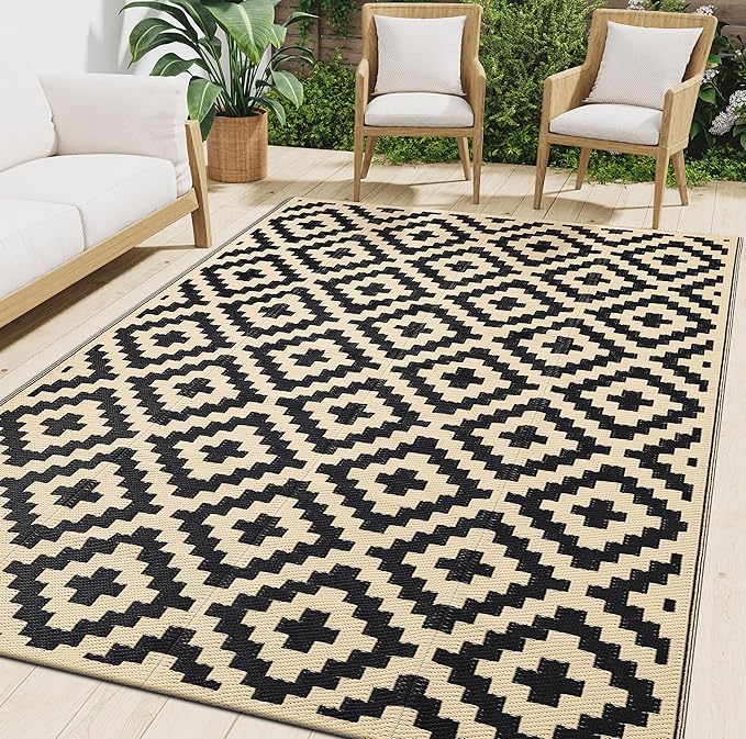 Smiry Waterproof Outdoor Rug 4x6 ft, Reversible Plastic Straw Patio Camping Rugs, Outdoor Indoor RV Mat Carpet for Patio, Outside Entry, Backyard, Deck, Bench, Picnic, Camper, Black & Beige