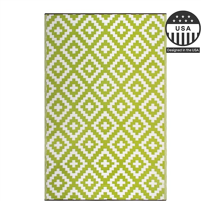 FH Home Outdoor Rug - Waterproof, Fade Resistant, Reversible - Premium Recycled Plastic - Geometric - Large Patio, Deck, Sunroom, Camping, RV - Aztec - Green & White Crease Free - 6 x 9 ft