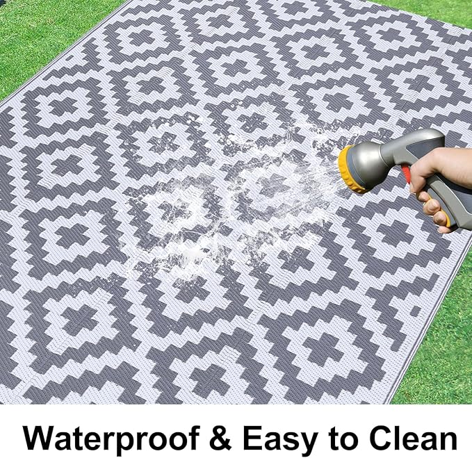 Smiry Waterproof Outdoor Rug 4x6 ft, Reversible Plastic Straw Patio Camping Rugs, Outdoor Indoor RV Mat Carpet for Patio, Outside Entry, Backyard, Deck, Bench, Picnic, Camper, White & Grey