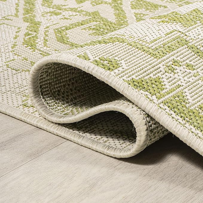 JONATHAN Y SMB105E-5 Estrella Bohemian Medallion Textured Weave Indoor Outdoor Area Rug, Coastal,Traditional,Transitional Easy Clean,Bedroom,Kitchen,Backyard,Patio, Non-Shed, Cream/Green, 5 X 8
