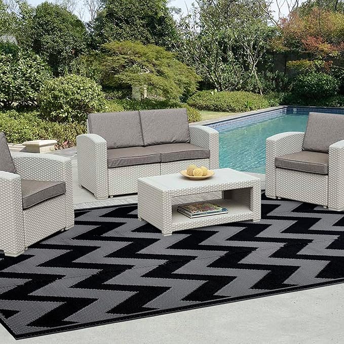 Easy-Going Reversible Outdoor Rugs 4x6ft Waterproof Plastic Straw Rug Stain & UV Resistant Floor Mat for Patio Porch RV Backyard Pool Deck Picnic Beach Trailer Camping (Waved Black & Grey)