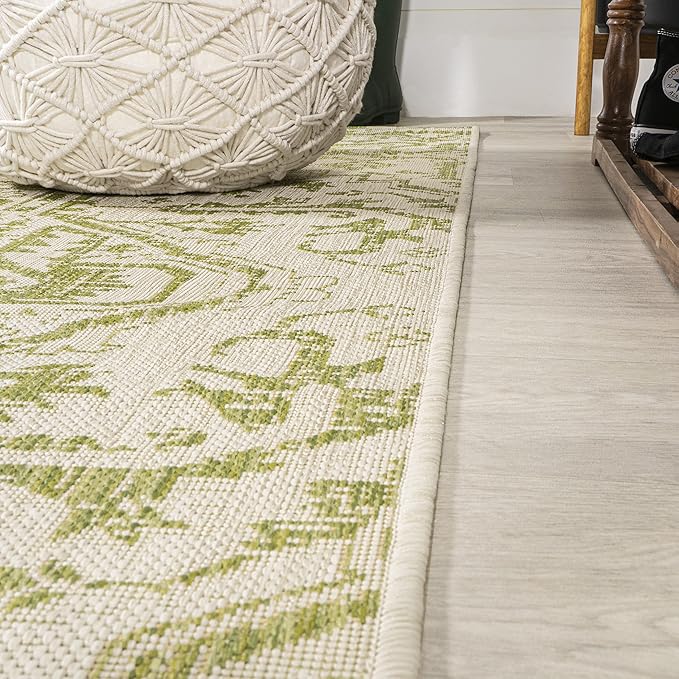 JONATHAN Y SMB105E-5 Estrella Bohemian Medallion Textured Weave Indoor Outdoor Area Rug, Coastal,Traditional,Transitional Easy Clean,Bedroom,Kitchen,Backyard,Patio, Non-Shed, Cream/Green, 5 X 8