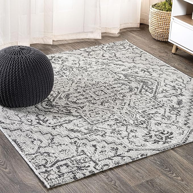 JONATHAN Y SMB105D-5SQ Estrella Bohemian Medallion Textured Weave Indoor Outdoor Area Rug Coastal Bohemian Rustic Glam Easy Cleaning Bedroom Kitchen Backyard Patio Non Shedding, 5' Square, Black/Gray