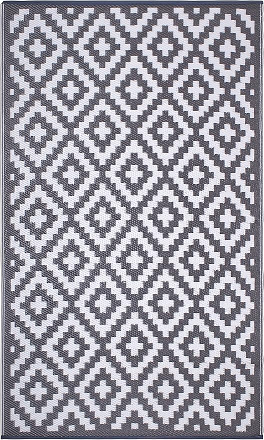 FH Home Outdoor Rug - Waterproof, Fade Resistant, Reversible - Premium Recycled Plastic - Geometric - Porch, Deck, Balcony, Mudroom, Laundry Room, Patio - Aztec - Gray & White Crease Free - 3 x 5 ft